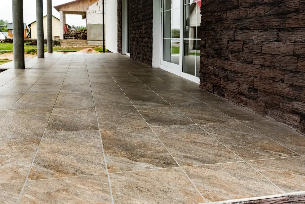 Outdoor patio with stone-look tiles